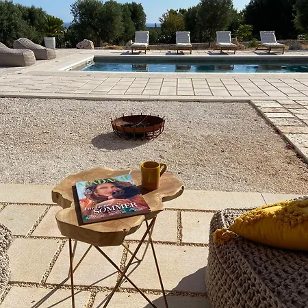 Trullo Zafferano: Seaview + Spacious Pool Holiday home *