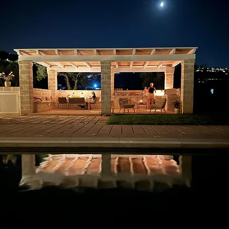 Holiday home Trullo Zafferano: Seaview + Spacious Pool Fasano
